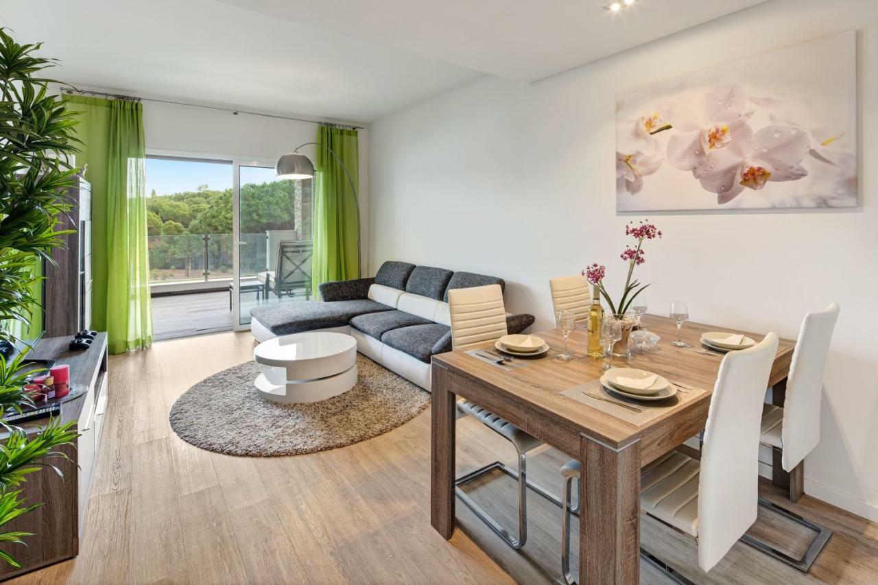Luxurious T2 Apartment, Olhos Dagua アルブフェイラ エクステリア 写真