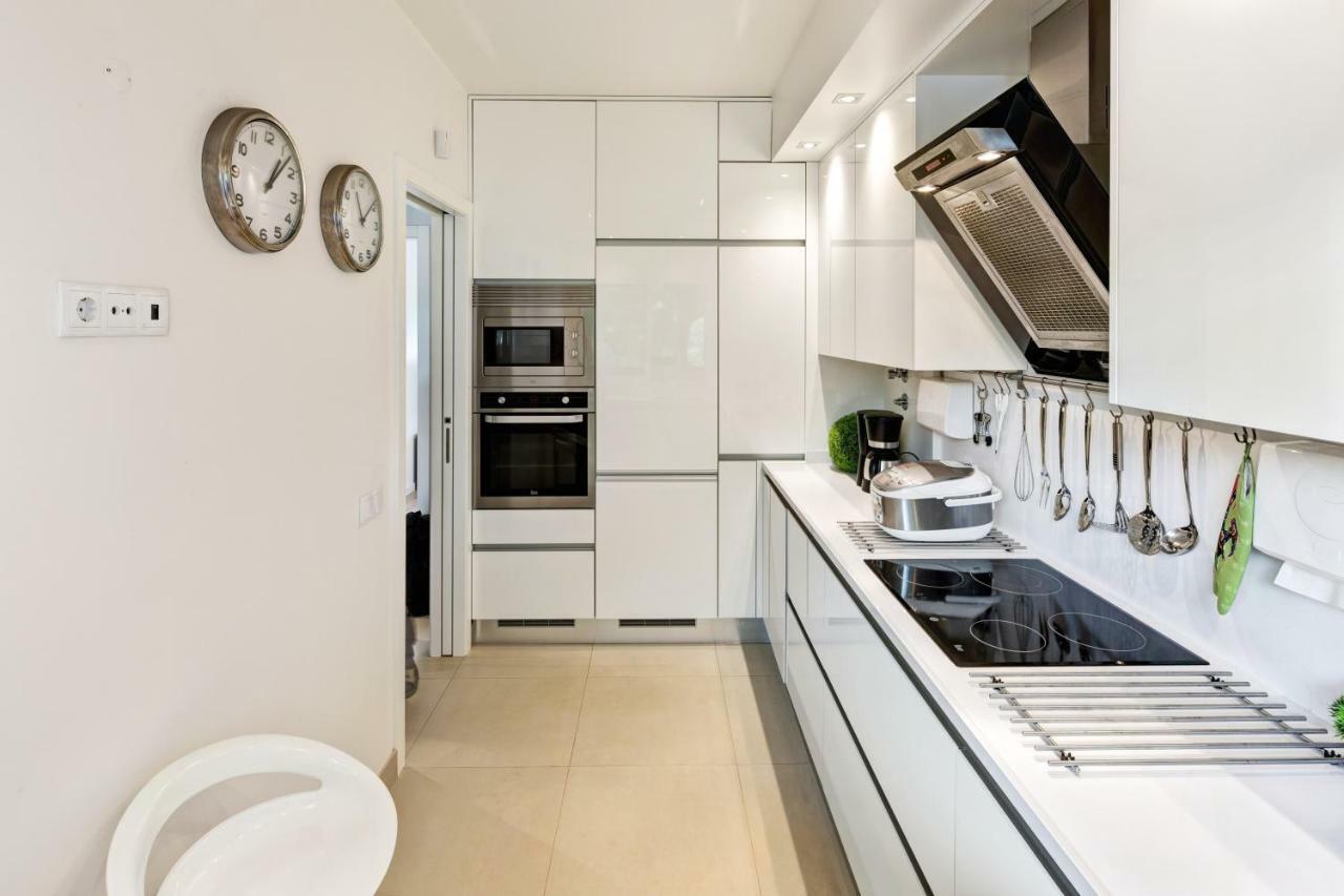 Luxurious T2 Apartment, Olhos Dagua アルブフェイラ エクステリア 写真