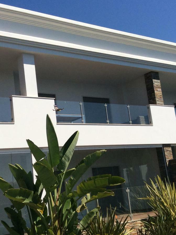 Luxurious T2 Apartment, Olhos Dagua アルブフェイラ エクステリア 写真